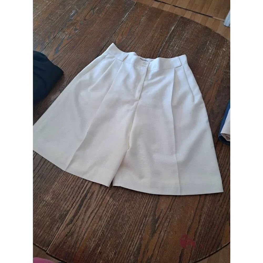 30" Waist Smith Forester Ivory Off White Lined Shorts w Pockets Double Button